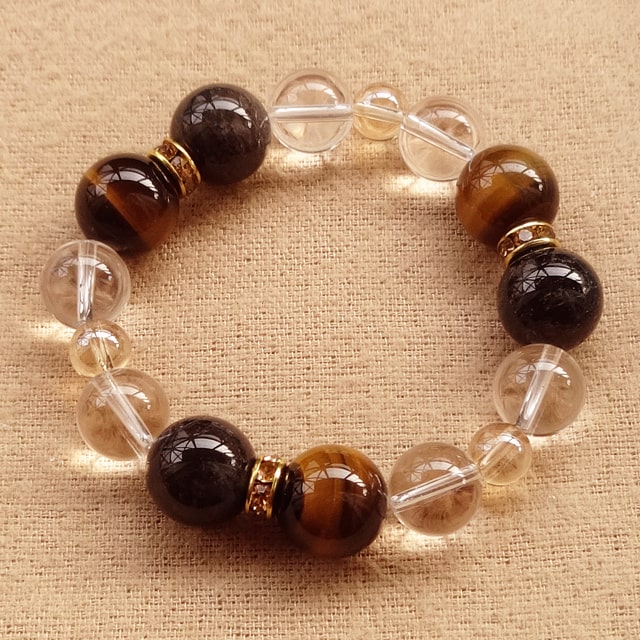 パワーストーン kiriri 大人の女性に人気。口コミで評判のパワーストーン